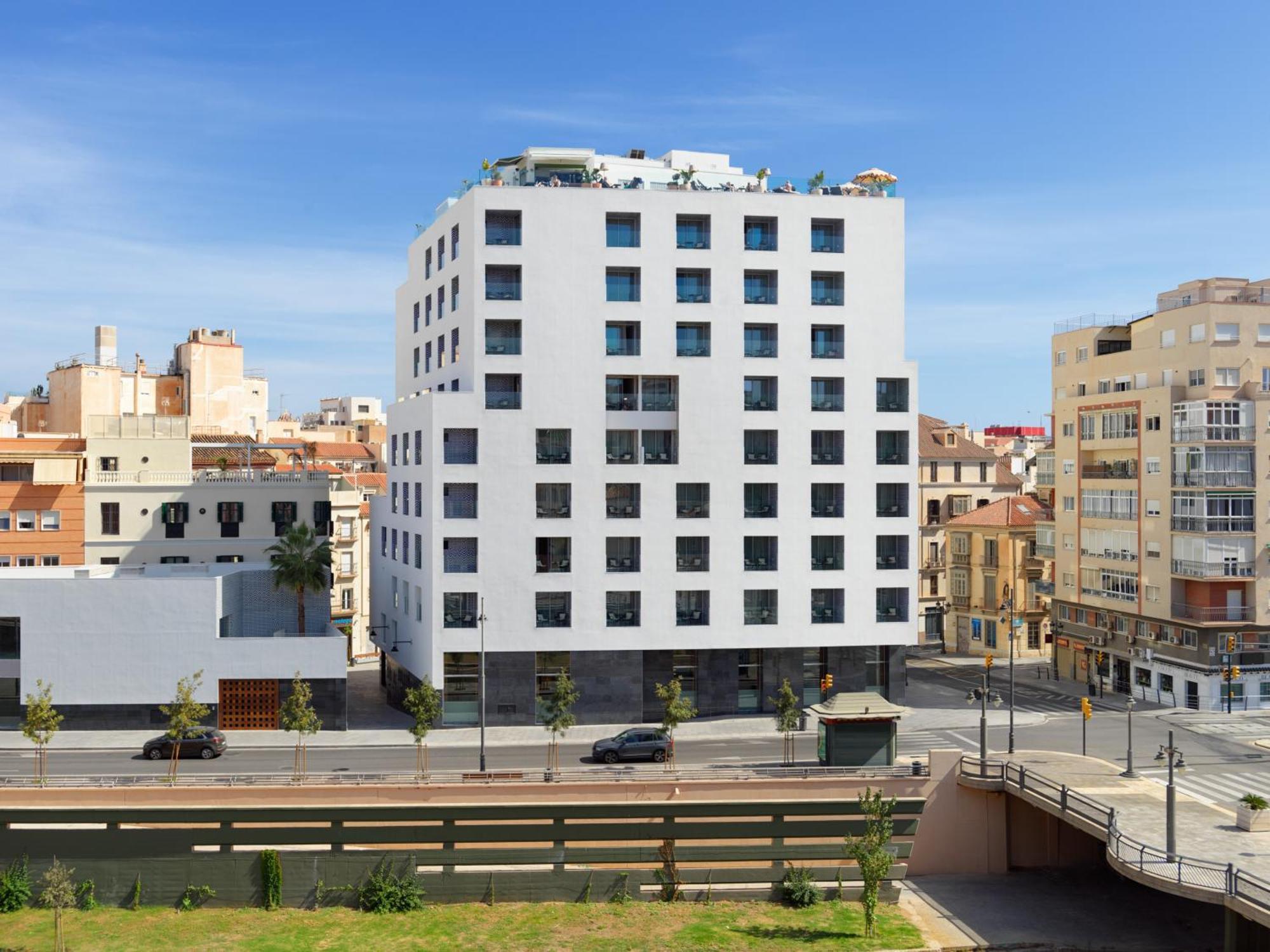 H10 Croma Hotell 4*